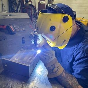 Meet your Posher, Justin